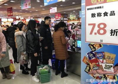 受電商沖擊,大商場旺季不旺店前搭棚打折促銷,網友給出出路&hellip;